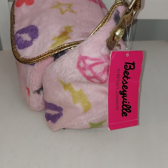 Betsey Johnson BETSEYVILLE PINK FUR HOBO BAG - Picture 3 of 14
